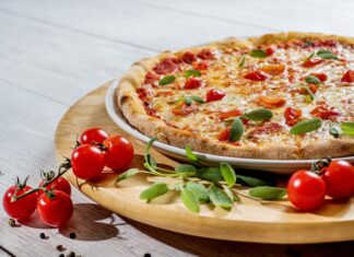 Zaválejte s pizzou jako od Itala. S profi pecí na pizzu a dalším vybavením to zvládnete!